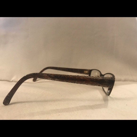 Chanel prescription glasses - Picture 3 of 8